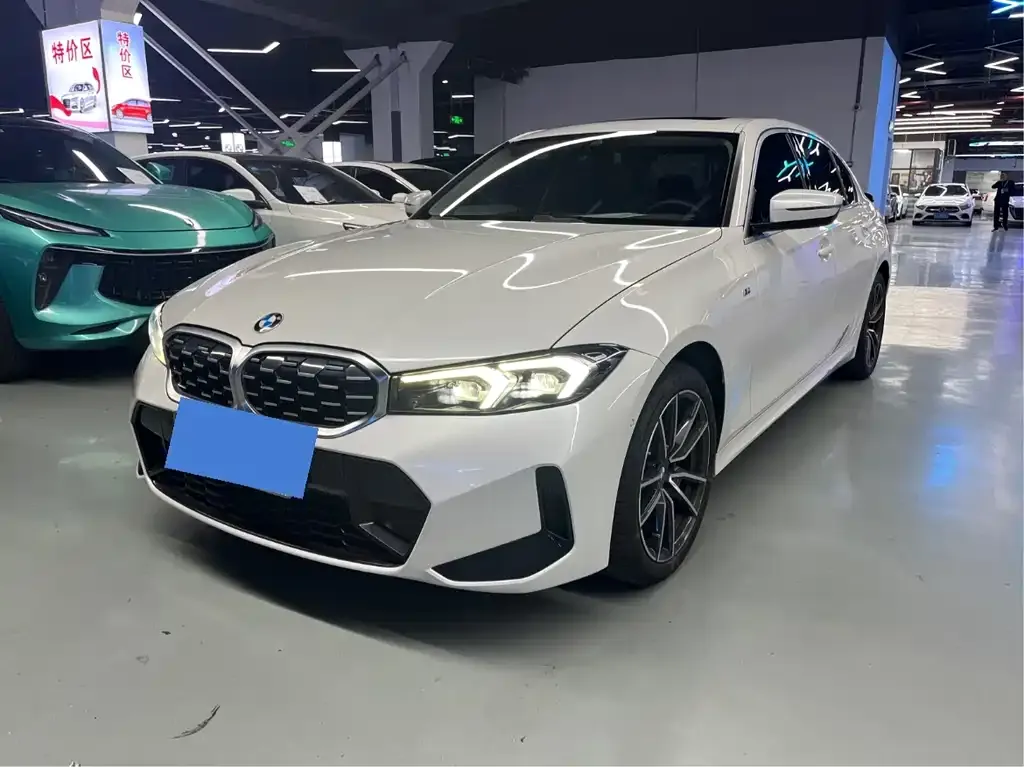 BMW 3 Series 2023 из CN, фото 1