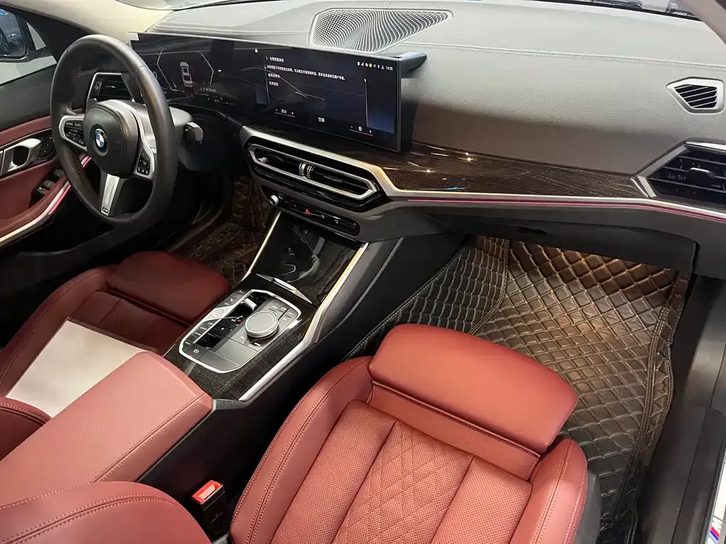 BMW 3 Series 2023 из CN, фото 10