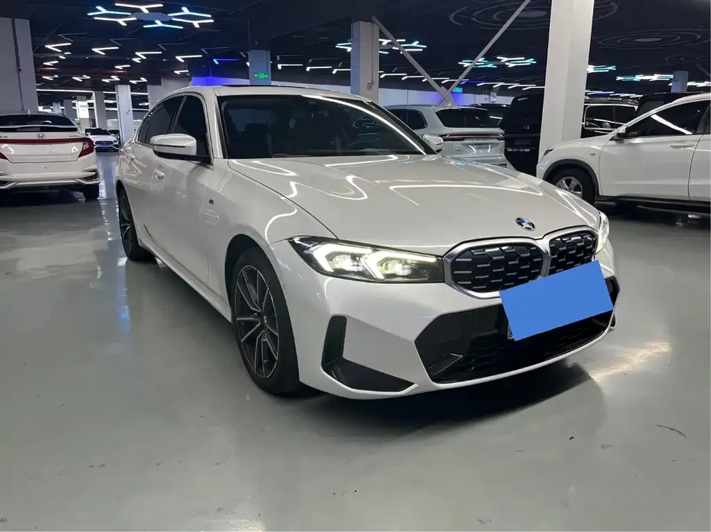 BMW 3 Series 2023 из CN, фото 3