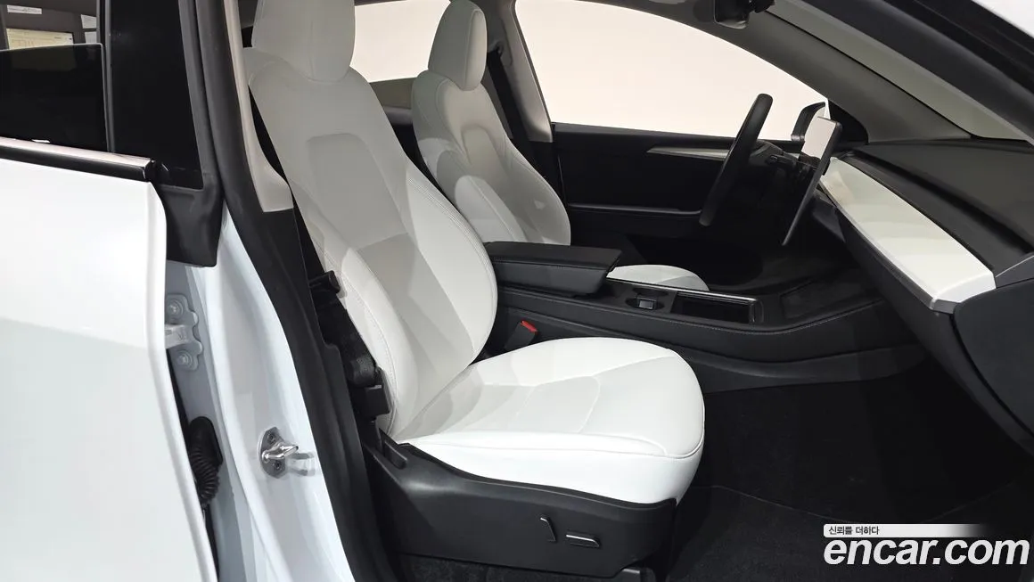 Tesla Model Y 2024 из KR, фото 10