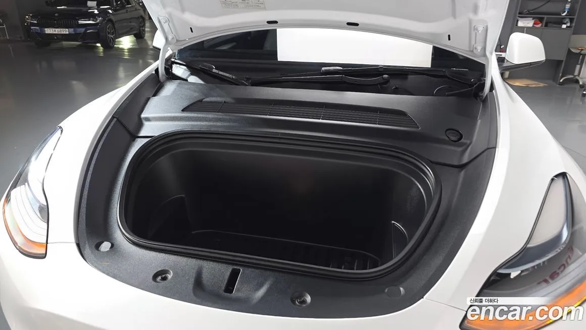 Tesla Model Y 2024 из KR, фото 6