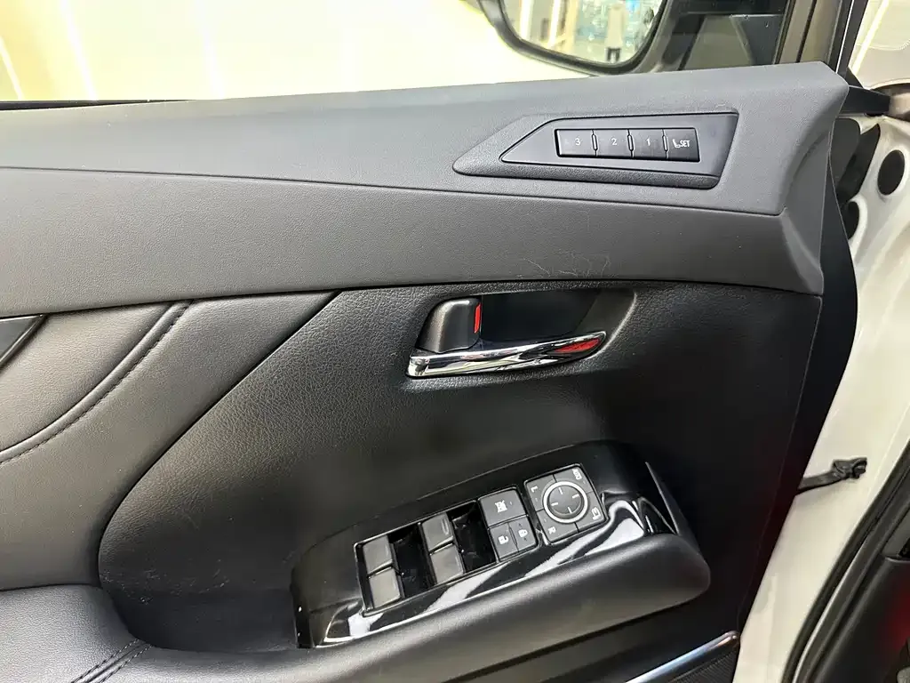 Lexus LM 2021 из CN, фото 10