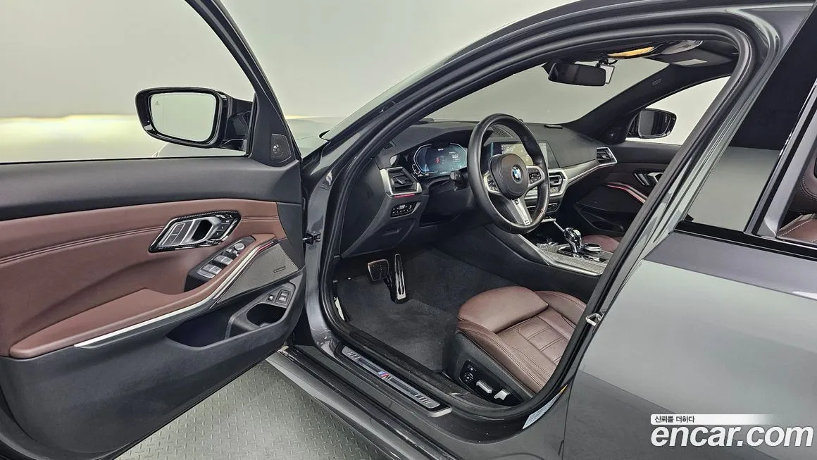 BMW 3-Series 2021 из KR, фото 10