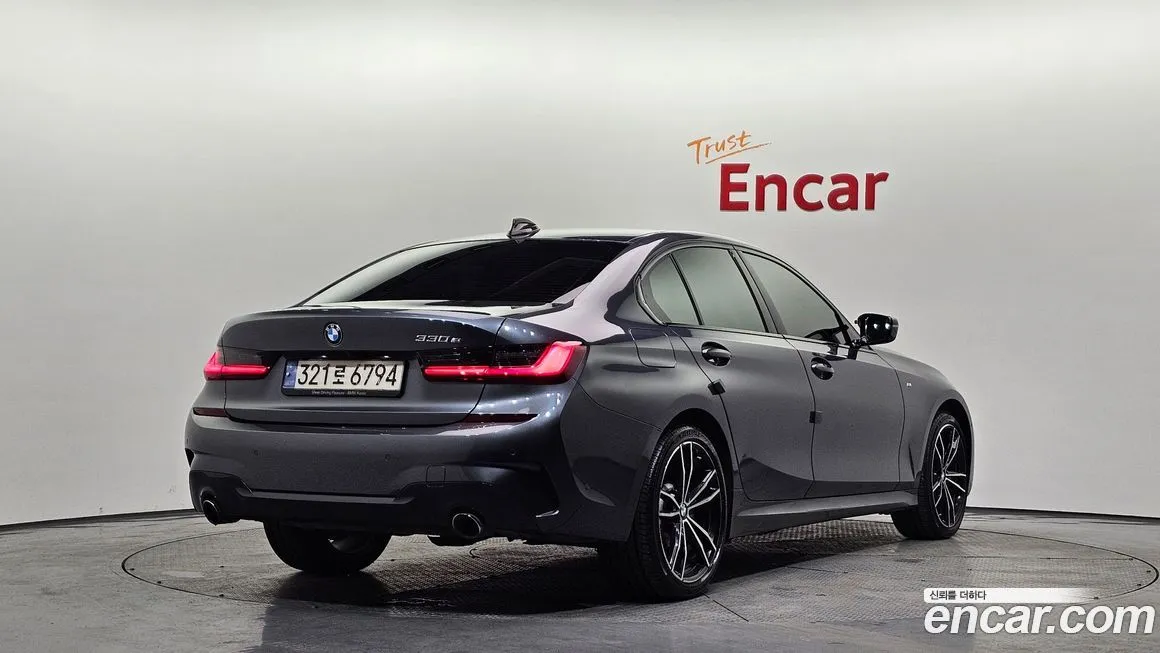 BMW 3-Series 2021 из KR, фото 2