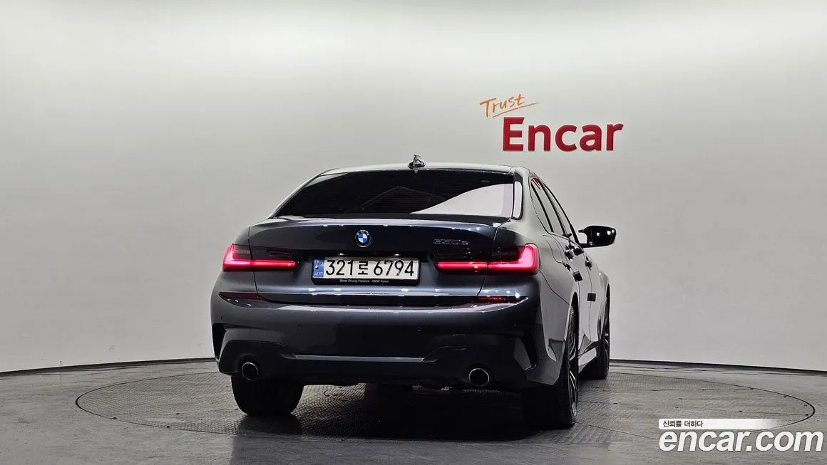 BMW 3-Series 2021 из KR, фото 4