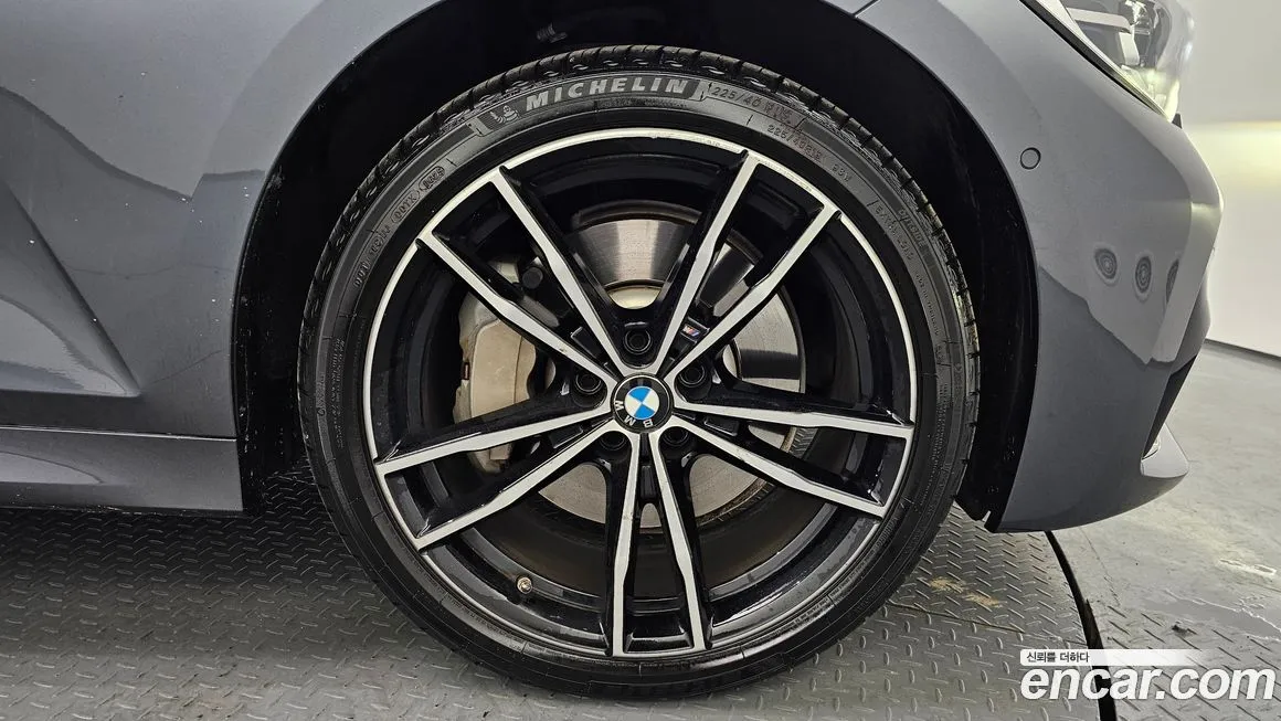 BMW 3-Series 2021 из KR, фото 5