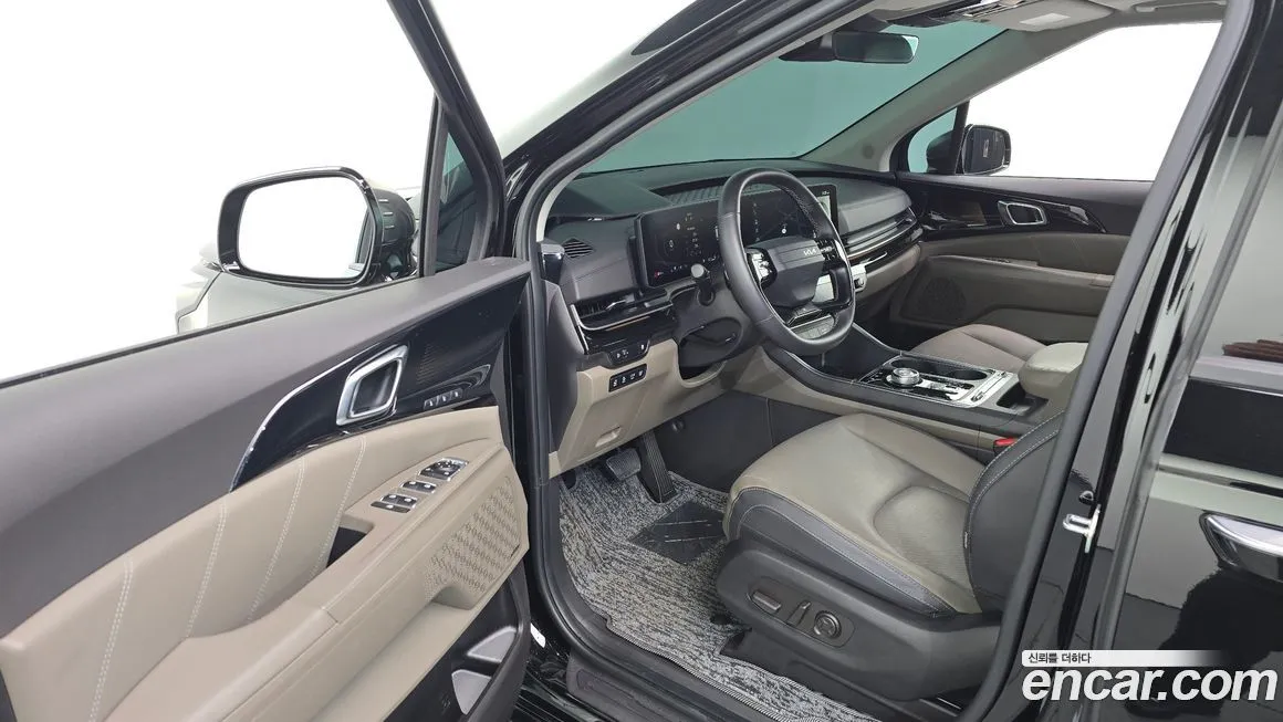 Kia Carnival — фото 10