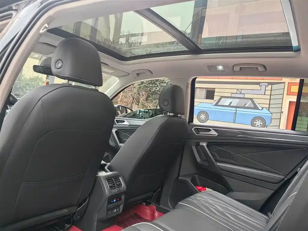 Volkswagen Tiguan L 2023 из CN, фото 8