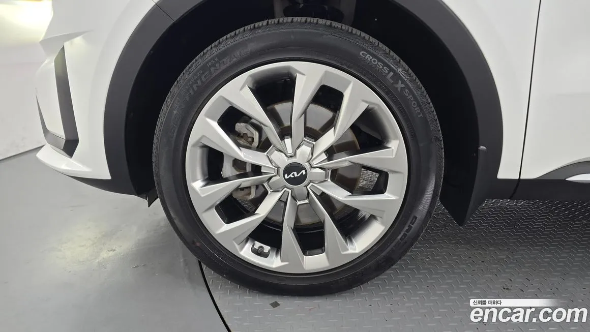 Kia Sorento — фото 5