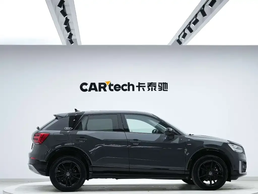 Audi Q2L 2021 из CN, фото 4