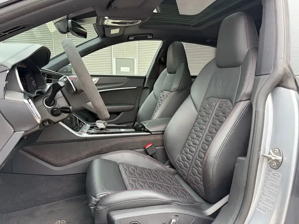 Audi RS 7 2021 из CN, фото 8