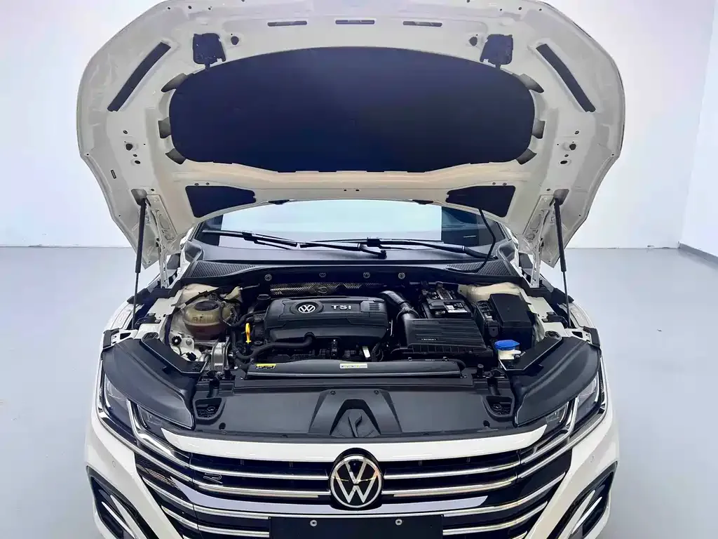 Volkswagen CC 2023 из CN, фото 6