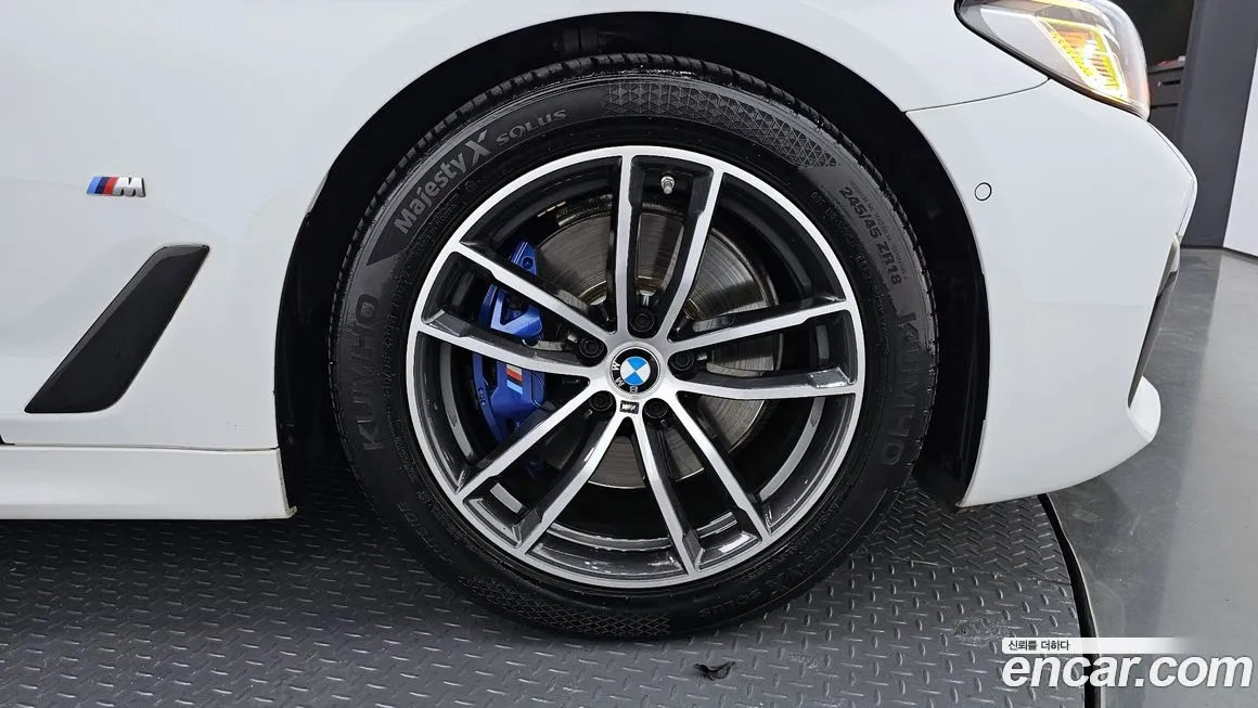 BMW 5-Series 2023 из KR, фото 5