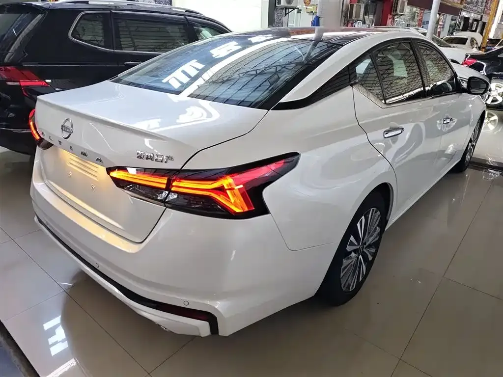 Nissan Teana 2023 из CN, фото 7