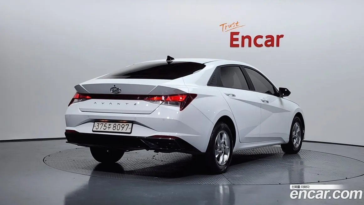 Hyundai AVANTE — фото 2