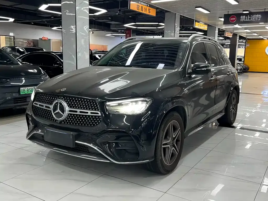 Mercedes-Benz GLE — фото 1