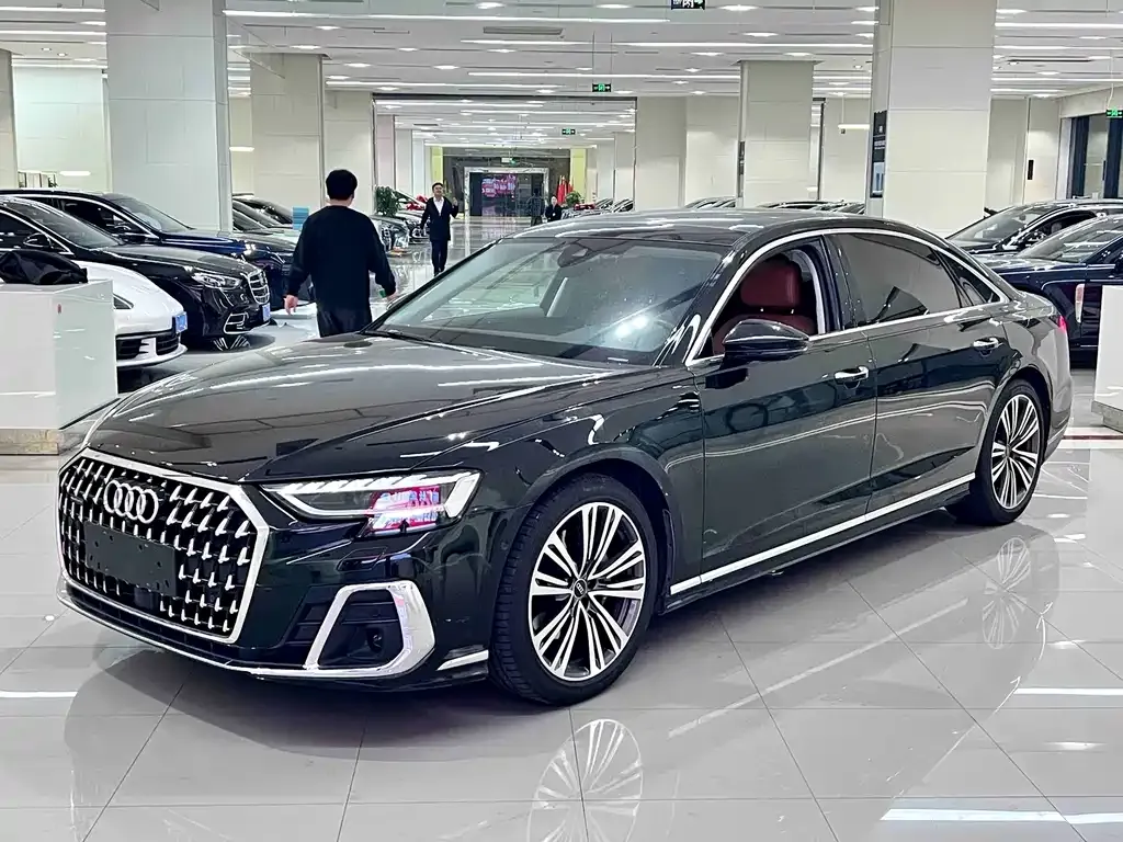 Audi A8 2023 из CN, фото 1