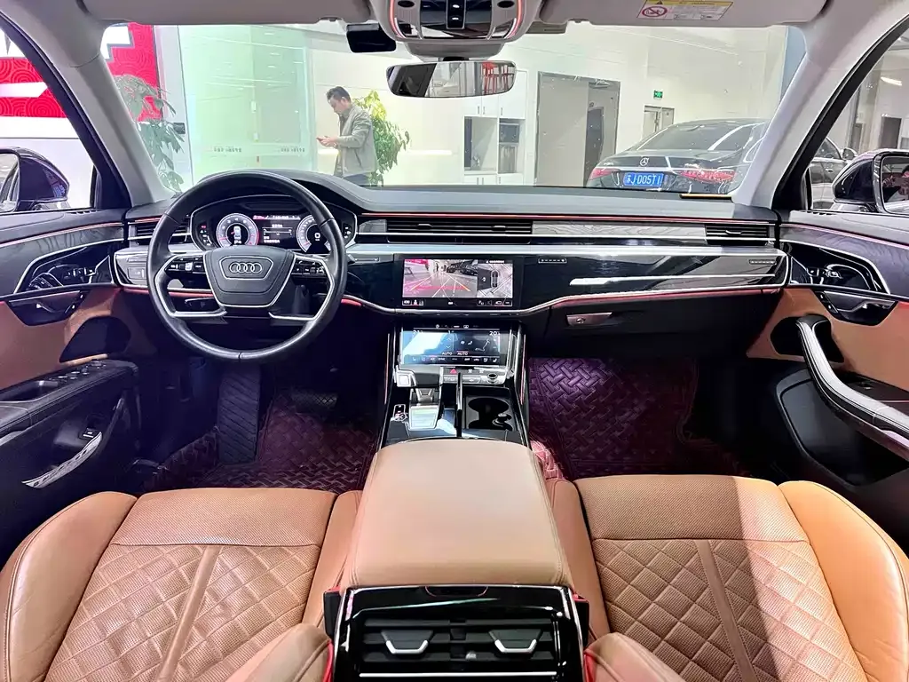 Audi A8 2023 из CN, фото 8