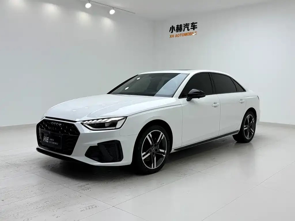 Audi A4L — фото 1