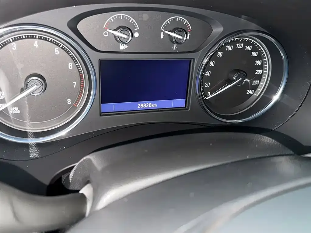 Buick LaCrosse 2023 из CN, фото 5