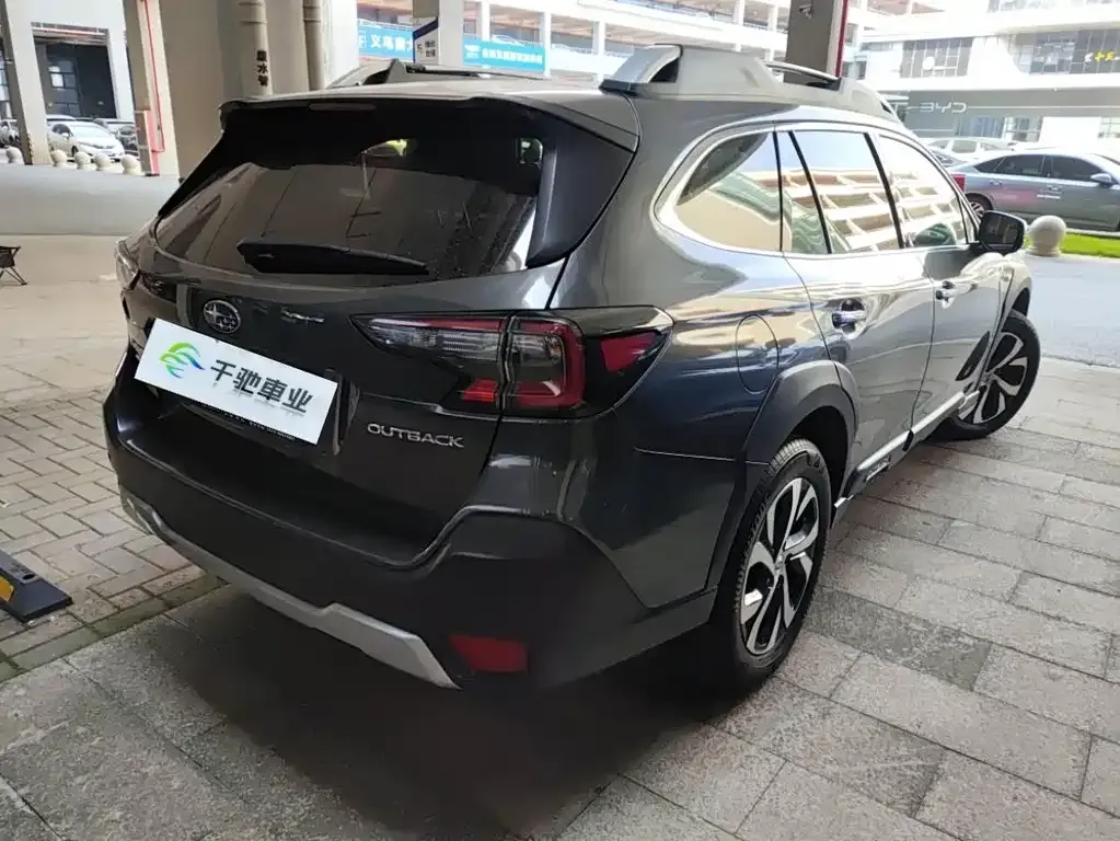 Subaru Outback 2022 из CN, фото 10
