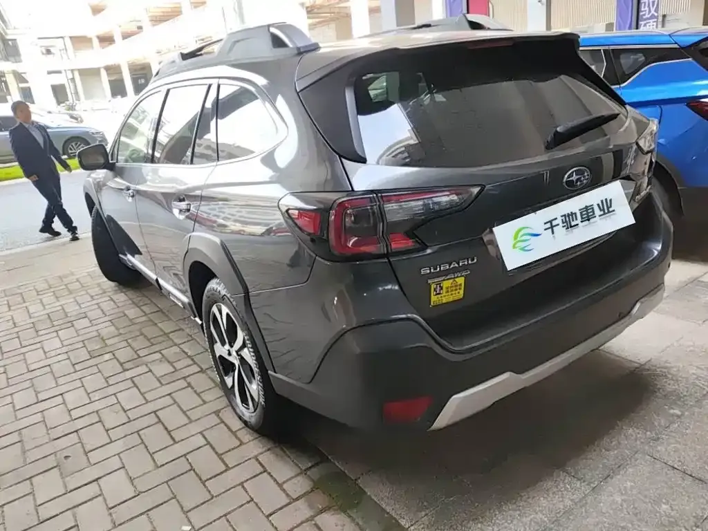 Subaru Outback 2022 из CN, фото 9