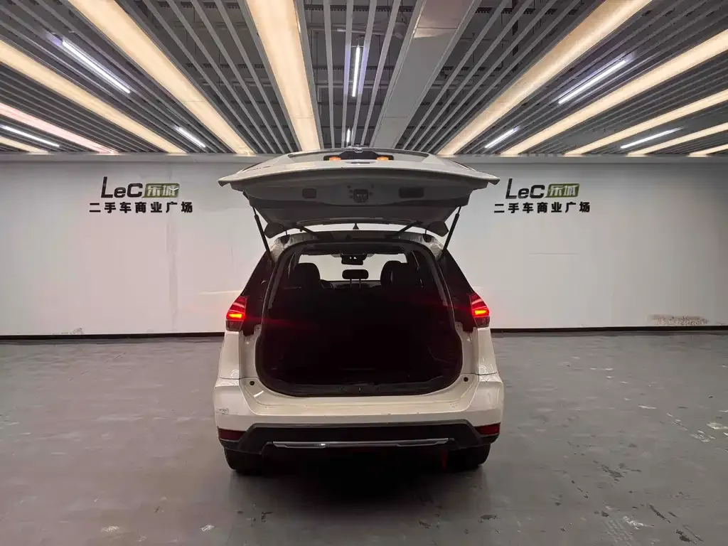 Nissan X-Trail 2021 из CN, фото 10