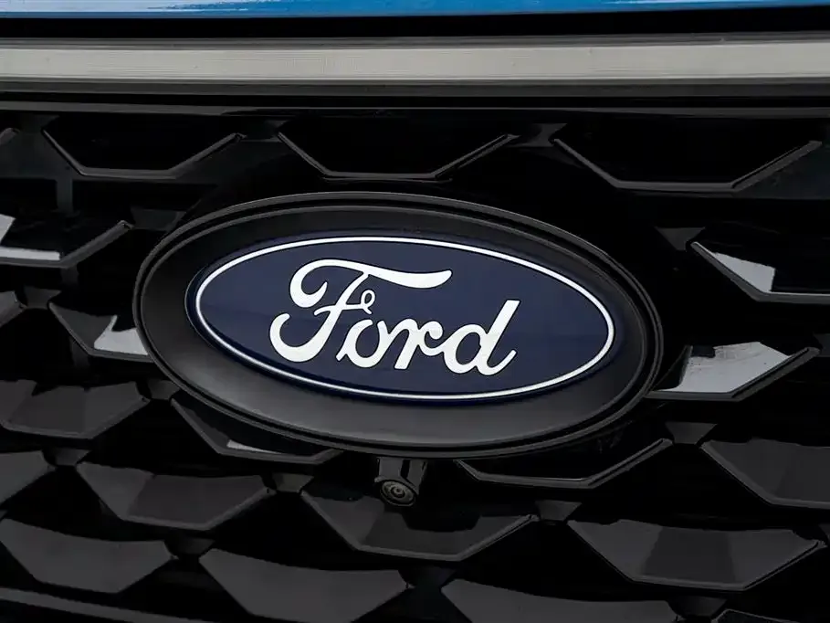 Ford Edge — фото 9
