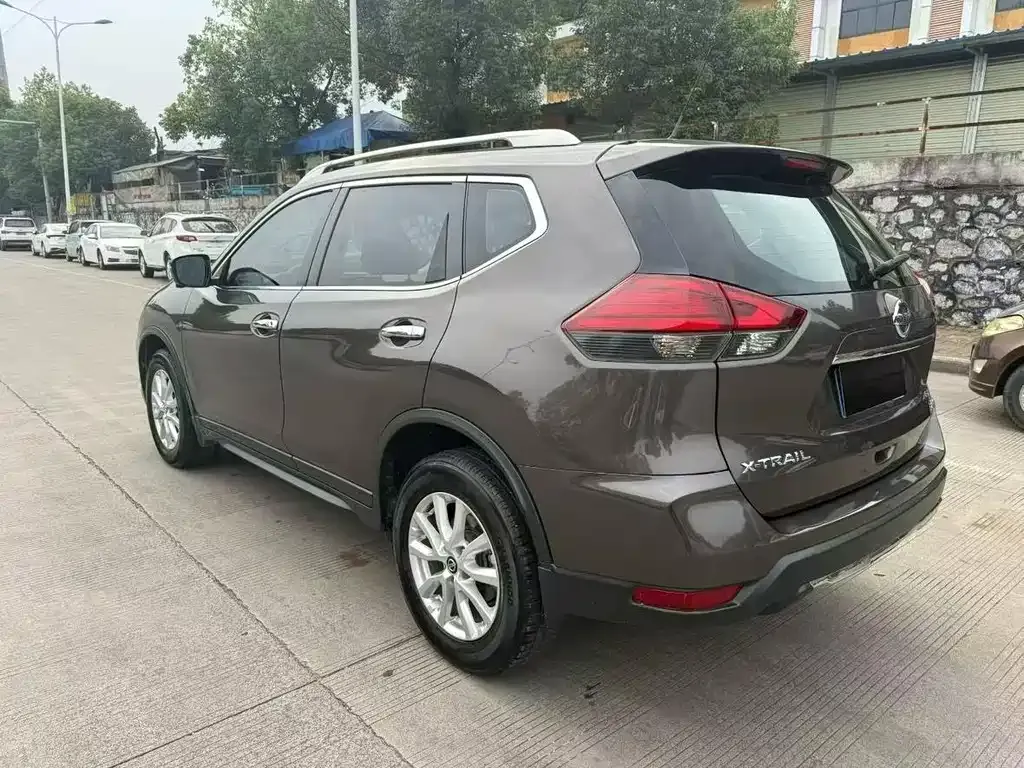 Nissan X-Trail — фото 4