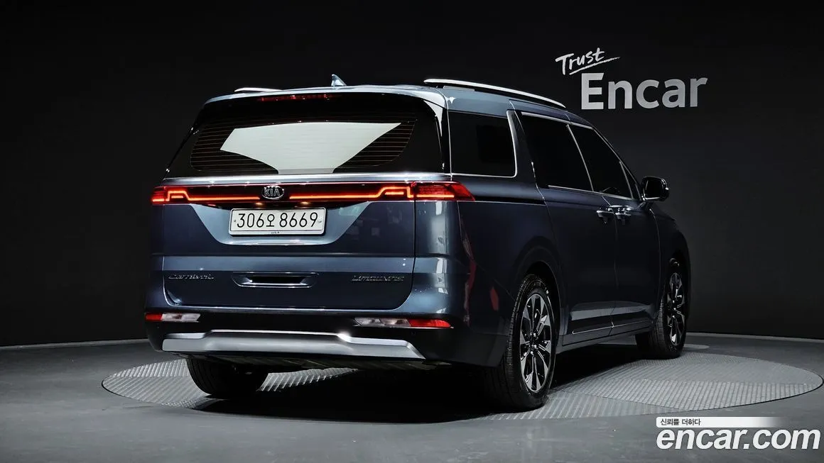 Kia Carnival — фото 2