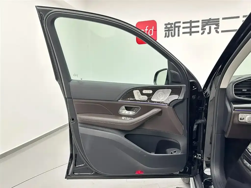 Mercedes-Benz GLS 2022 из CN, фото 8