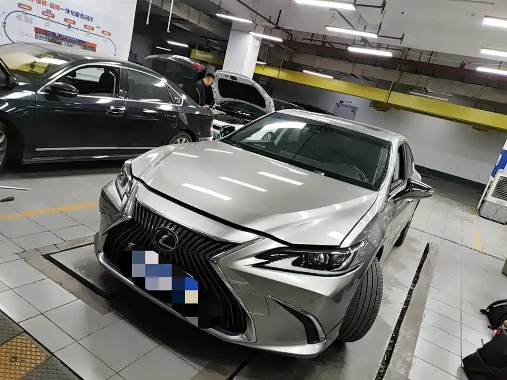 Lexus ES 2021 из CN, фото 1