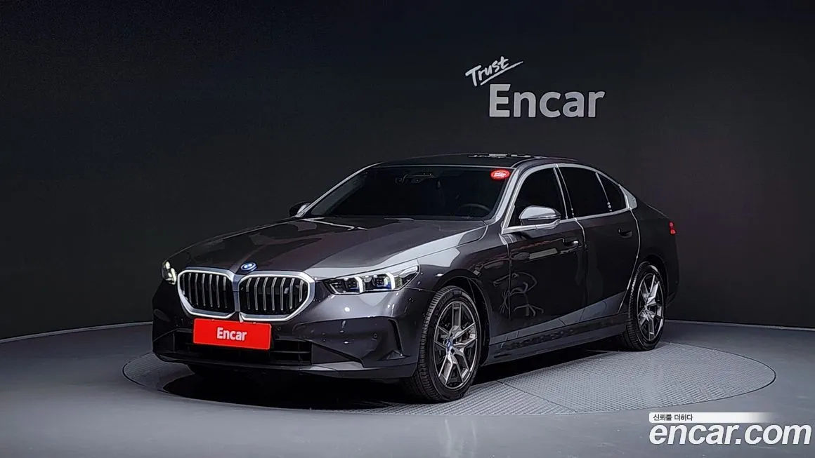 BMW i5