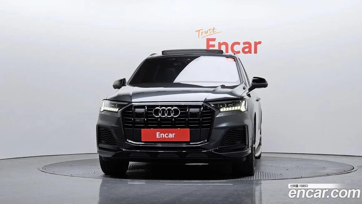 Audi Q7 2021 из KR, фото 3