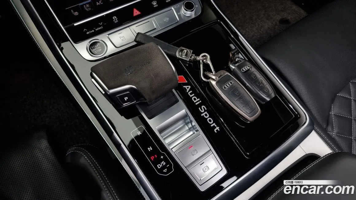 Audi Q7 2021 из KR, фото 9