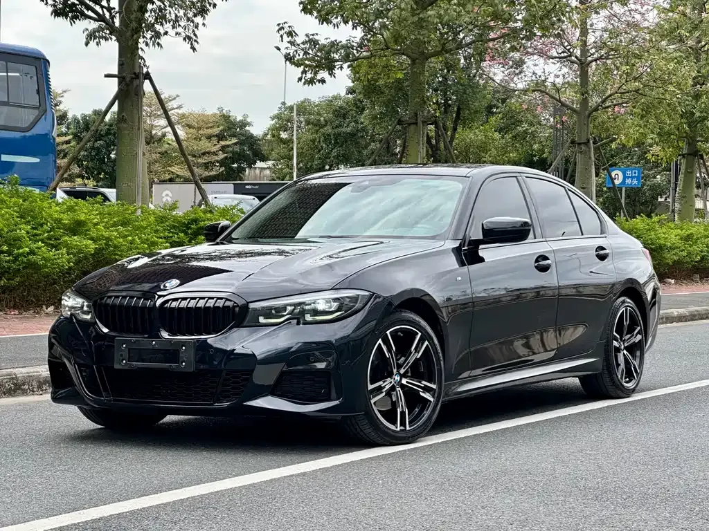 BMW 3 Series 2021 из CN, фото 1