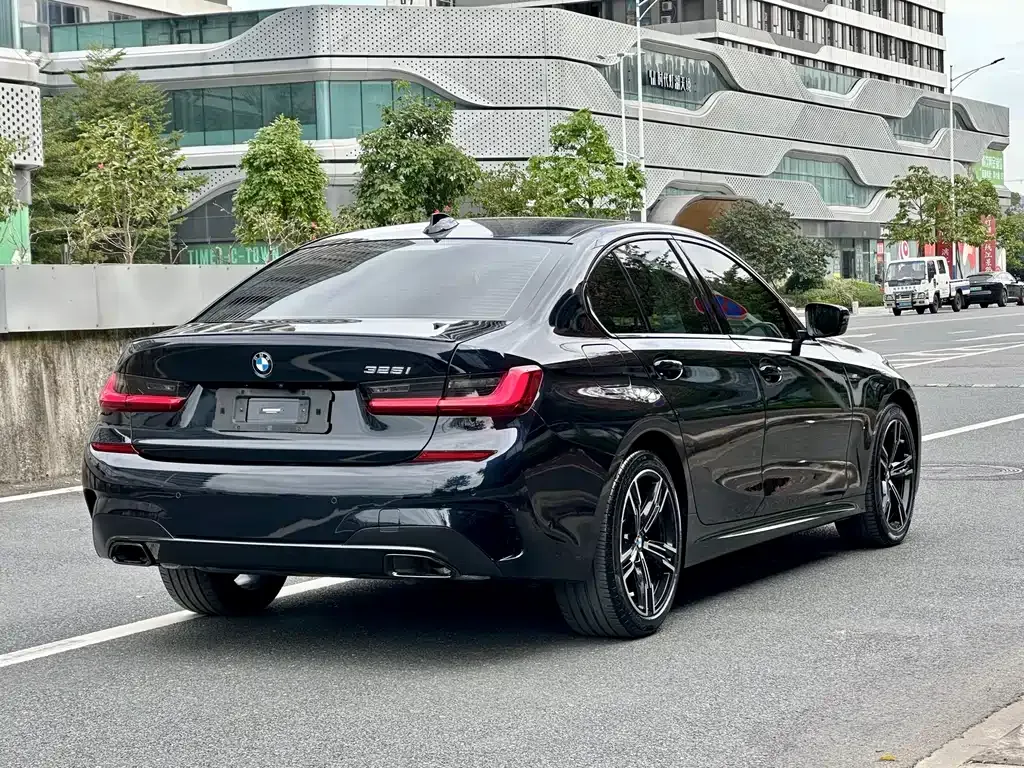 BMW 3 Series 2021 из CN, фото 7