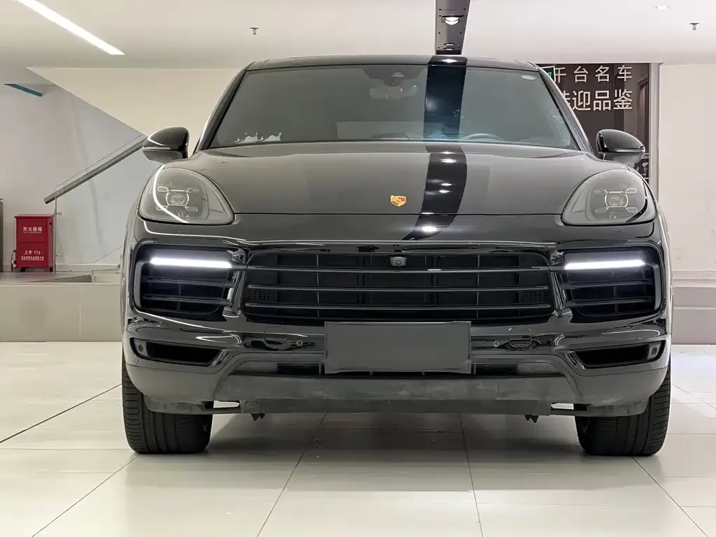 Porsche Cayenne 2023 из CN, фото 2