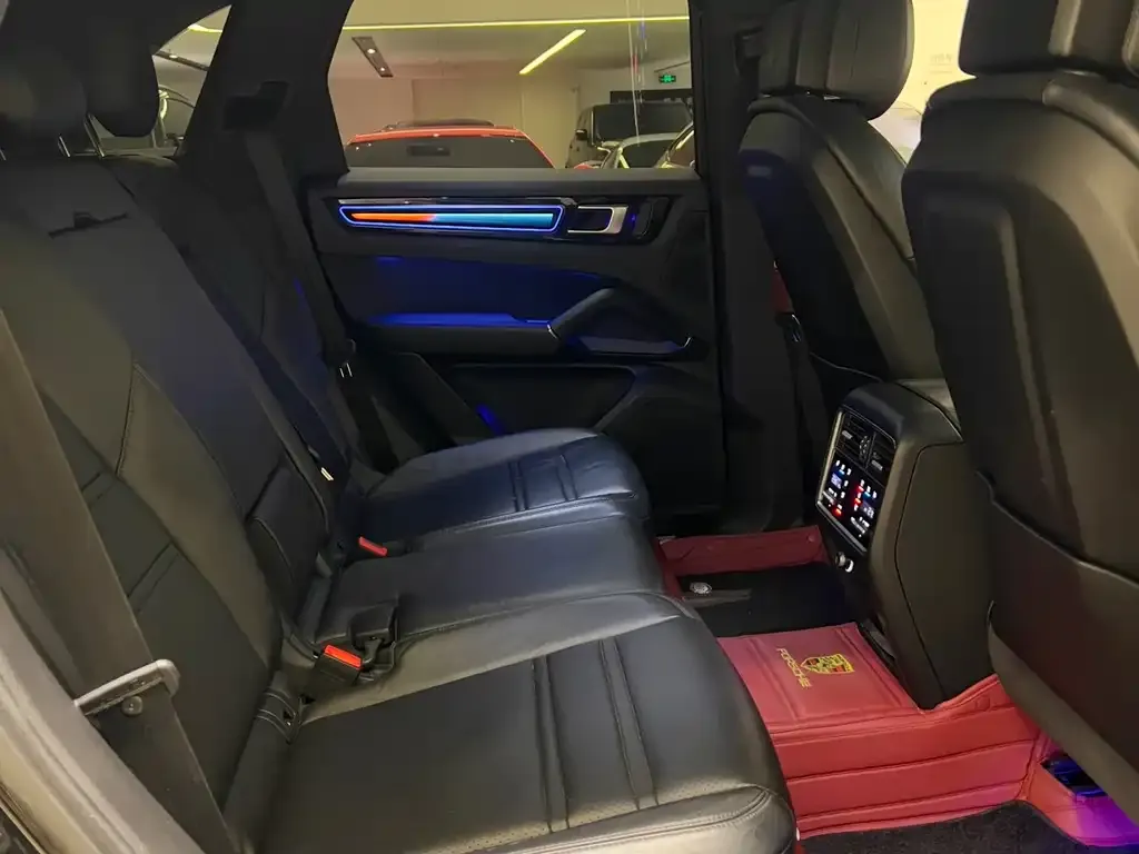 Porsche Cayenne 2023 из CN, фото 8