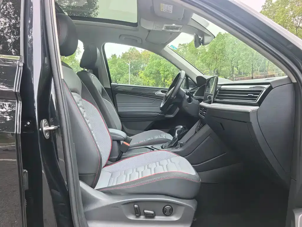Volkswagen Tiguan L New Energy 2022 из CN, фото 5