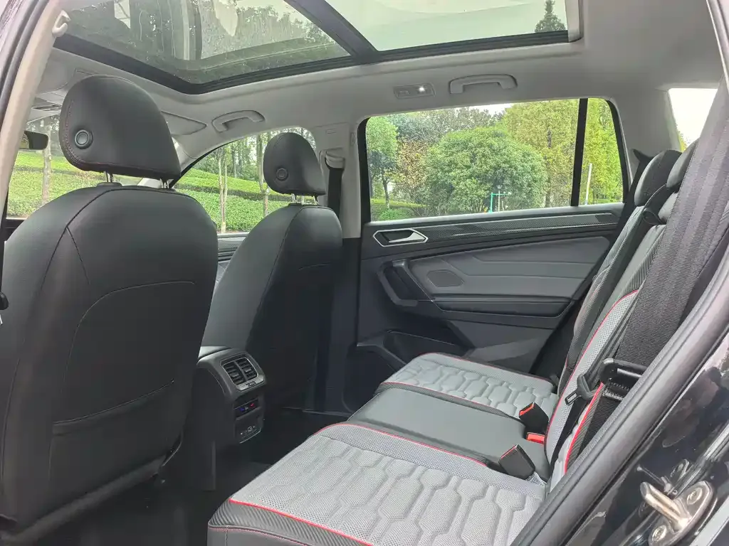 Volkswagen Tiguan L New Energy 2022 из CN, фото 6