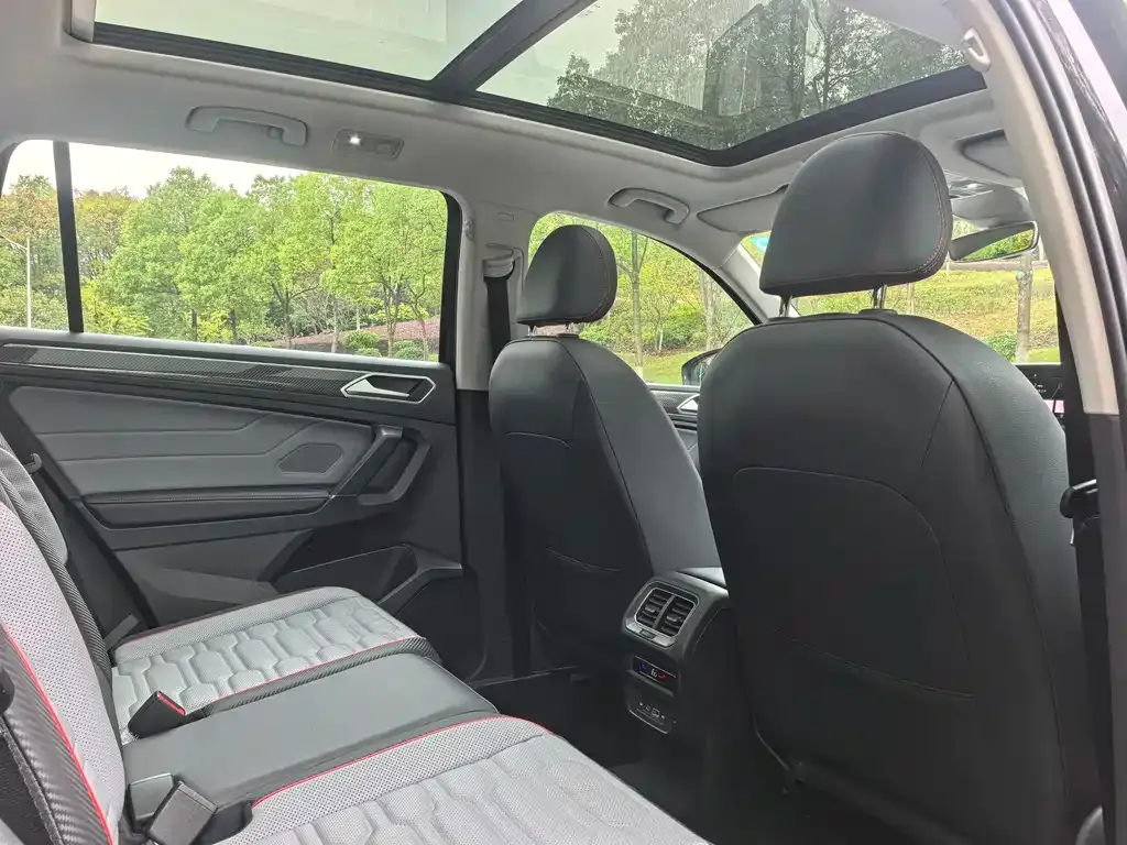 Volkswagen Tiguan L New Energy 2022 из CN, фото 7