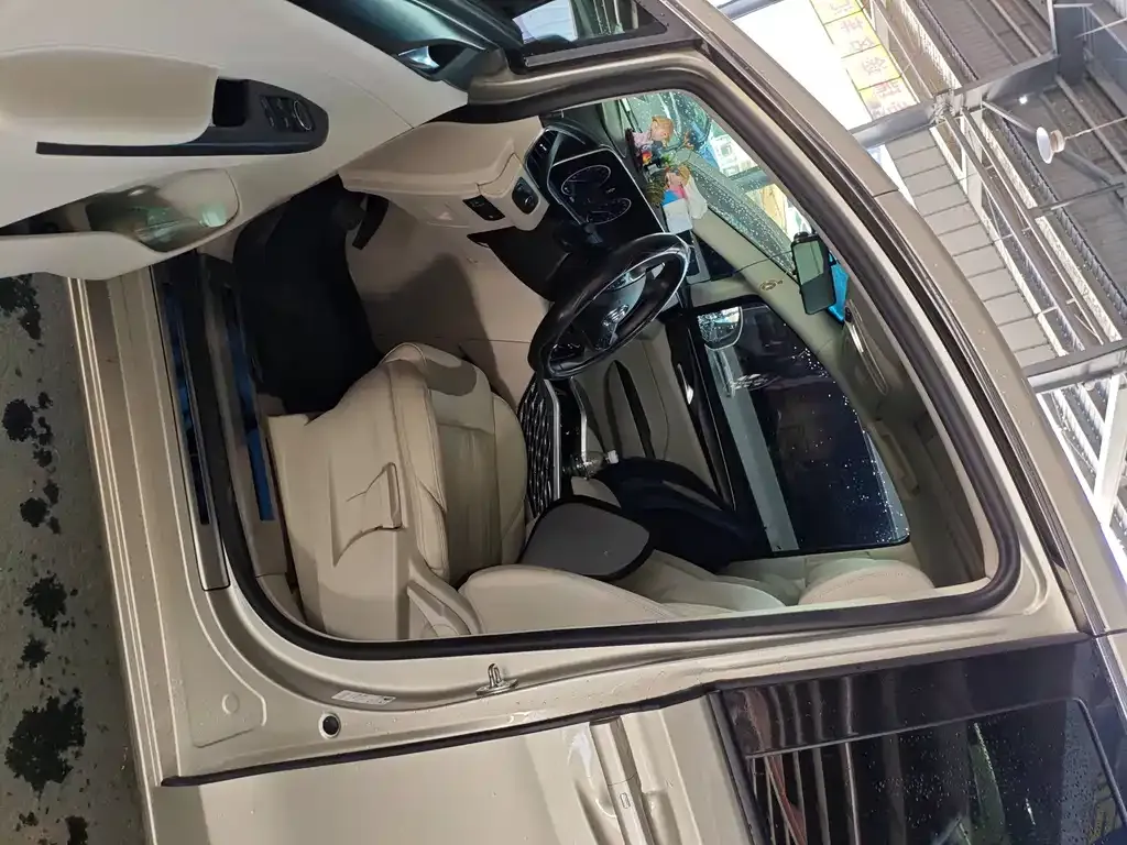 Buick GL8 2022 из CN, фото 6