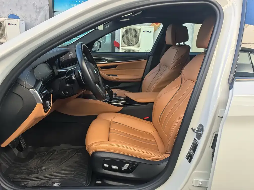 BMW 5 Series (Import) — фото 10