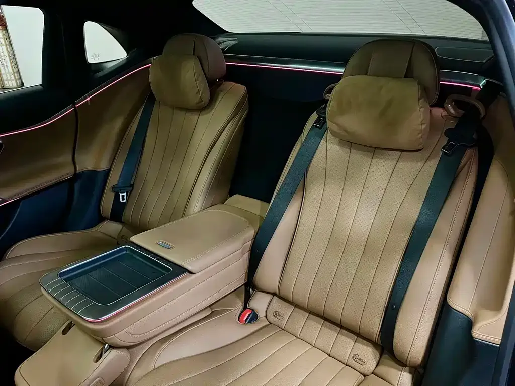 Mercedes-Benz E-Class 2024 из CN, фото 9