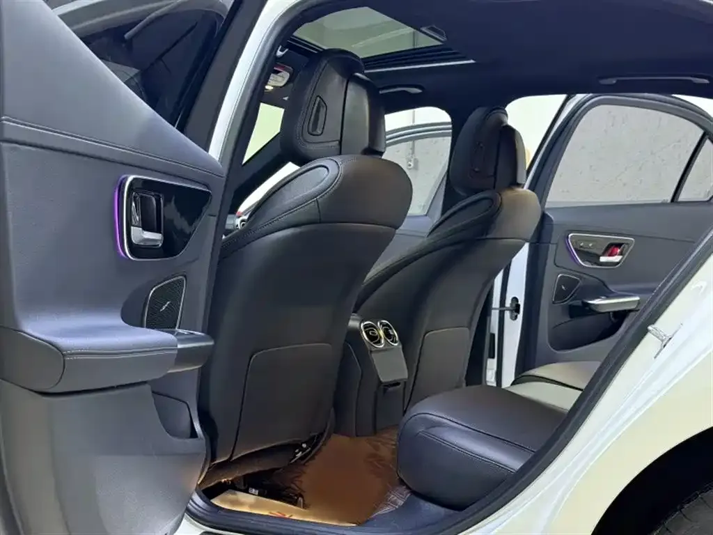 Mercedes-Benz C-Class 2023 из CN, фото 10