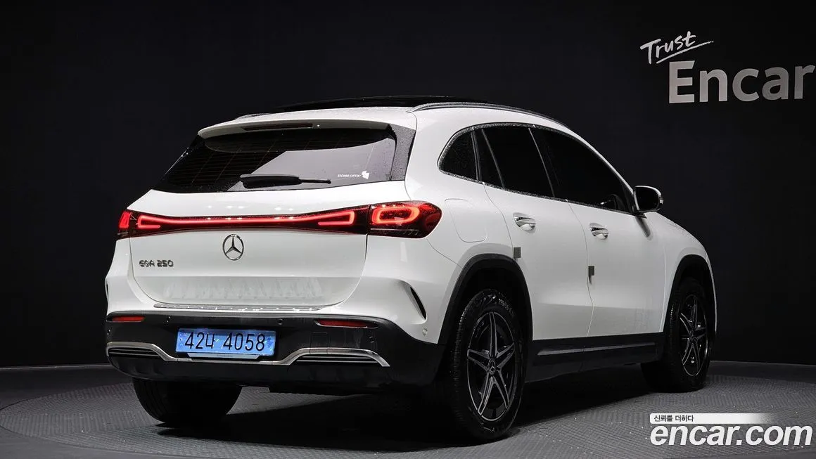 Mercedes-Benz EQA 2023 из KR, фото 2