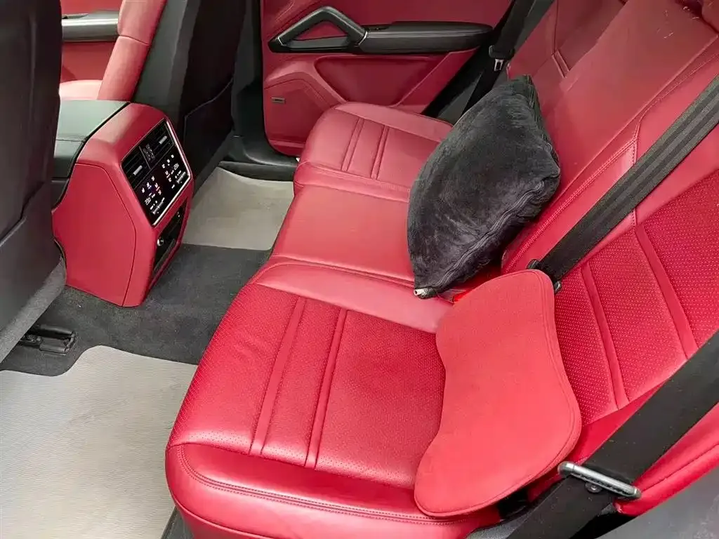 Porsche Cayenne 2023 из CN, фото 10