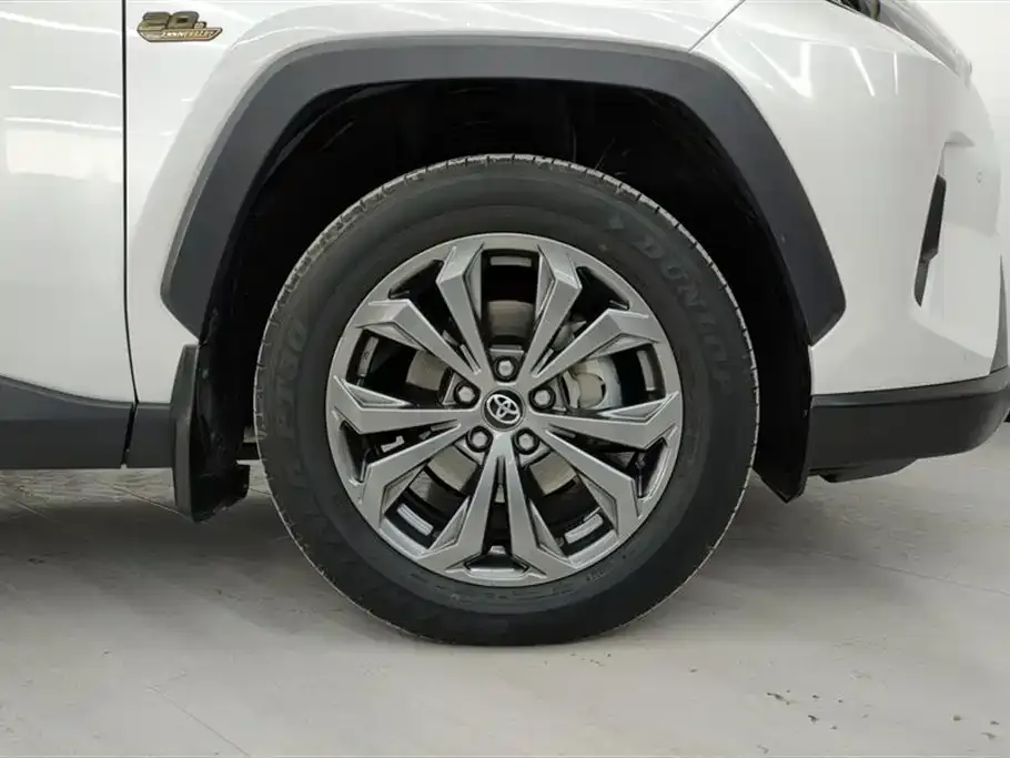 Toyota RAV4 2023 из CN, фото 6
