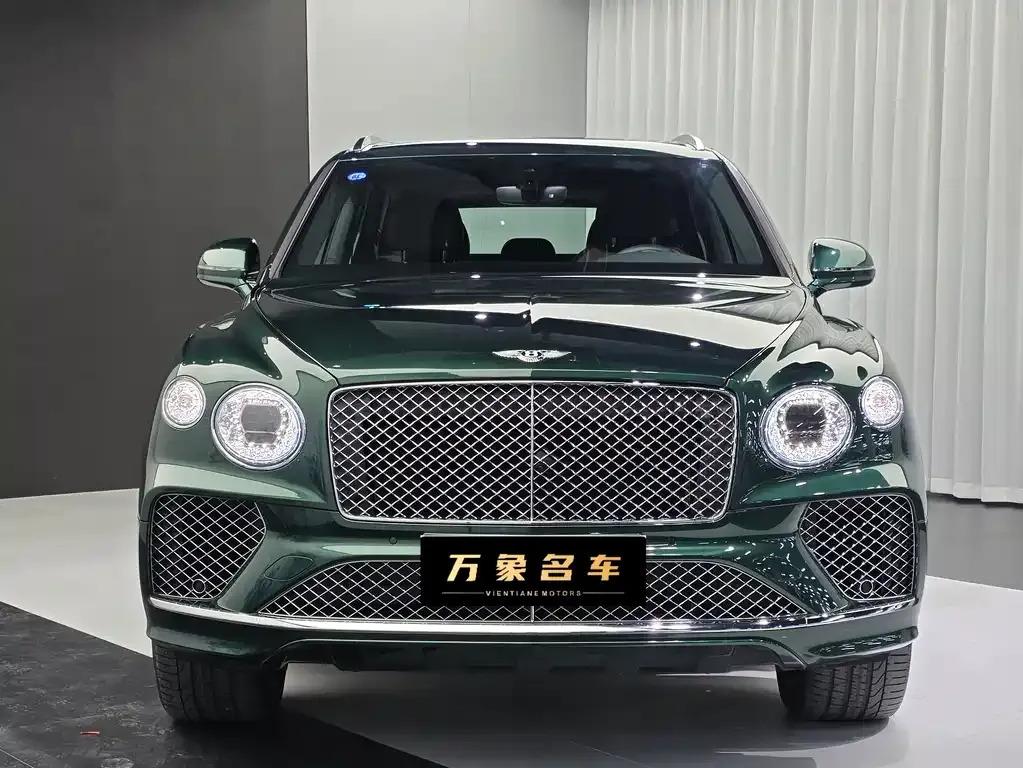 Bentley Bentayga 2021 из CN, фото 2